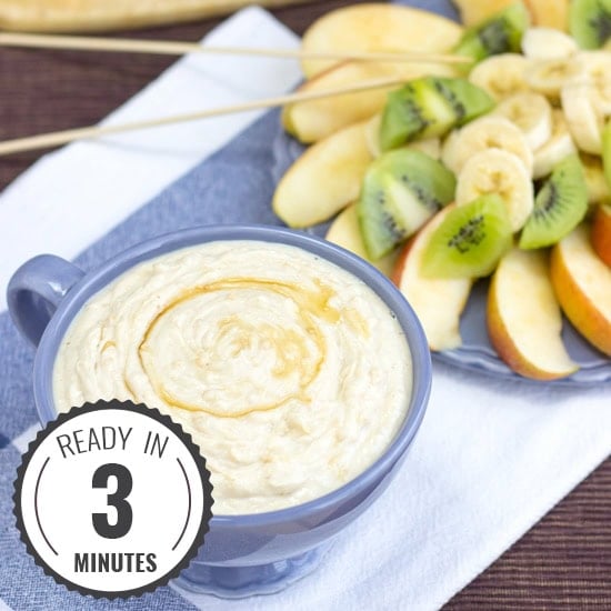 High Protein Yogurt and Peanut Butter Dip. Perfect with fruit. Ready in 3 minutes | #fruit #dip | hurrythefoodup.com