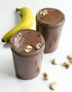 Creamy Cashew Milkshake - Chocolate Style - cashew milkshake ready to taste #vegetarian #quick | hurrythefoodup.com