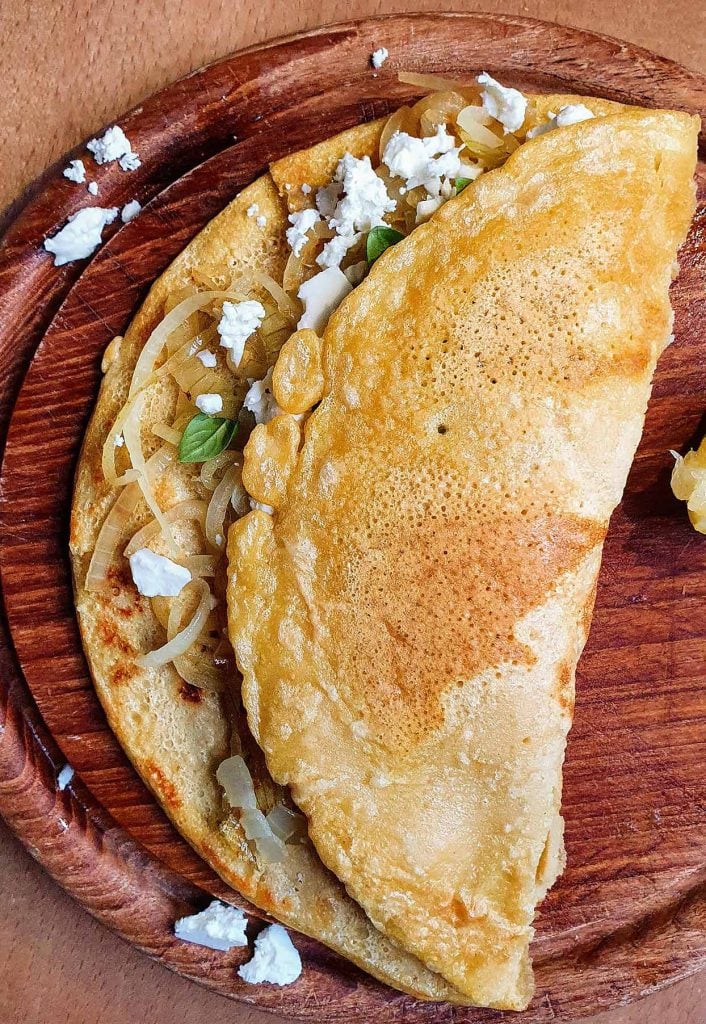 Pancake with caramelized onion & feta is ready #olive oil #sugar | hurrythefoodup.com