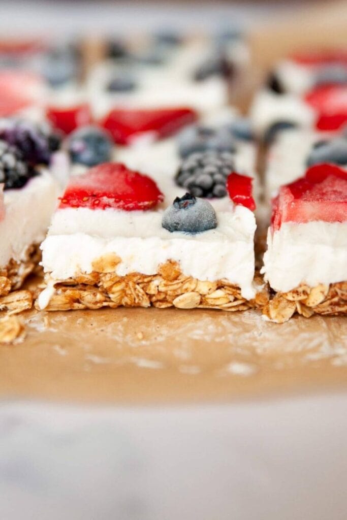 Frozen Yogurt Granola Bars - Low Calorie Desserts under 100 Calories | Hurry The Food Up