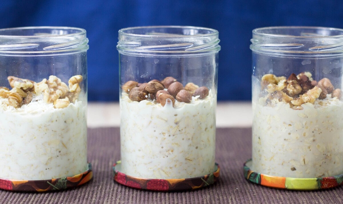 How To Make Overnight Oats in a Jar + 28 Tasty Overnight Oats Recipes #oats #breakfast | hurrythefoodup.com