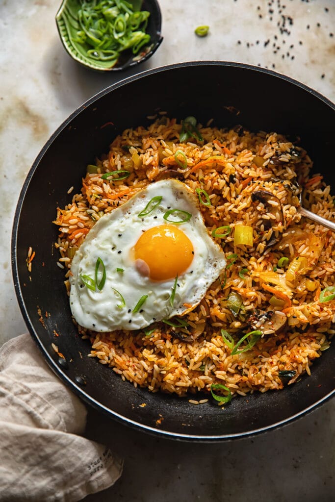 Kimchi Fried Rice - Vegetarian Dinner Recipes | Hurry The Food Up