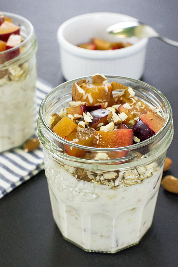 Healthy Yogurt Parfait - Fruity, nutty, yummy - Yogurt Parfait is served #honey #agave syrup | hurrythefoodup.com