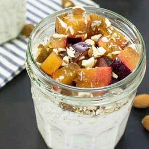 Healthy Yogurt Parfait - Fruity, nutty, yummy | hurrythefoodup.com