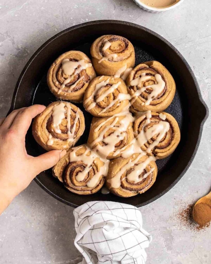 Protein Cinnamon Rolls - High Protein Desserts | Hurry The Food Up