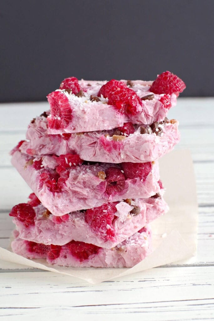 Raspberry Bliss Frozen Yoghurt Bark - Low Calorie Desserts under 100 Calories | Hurry The Food Up