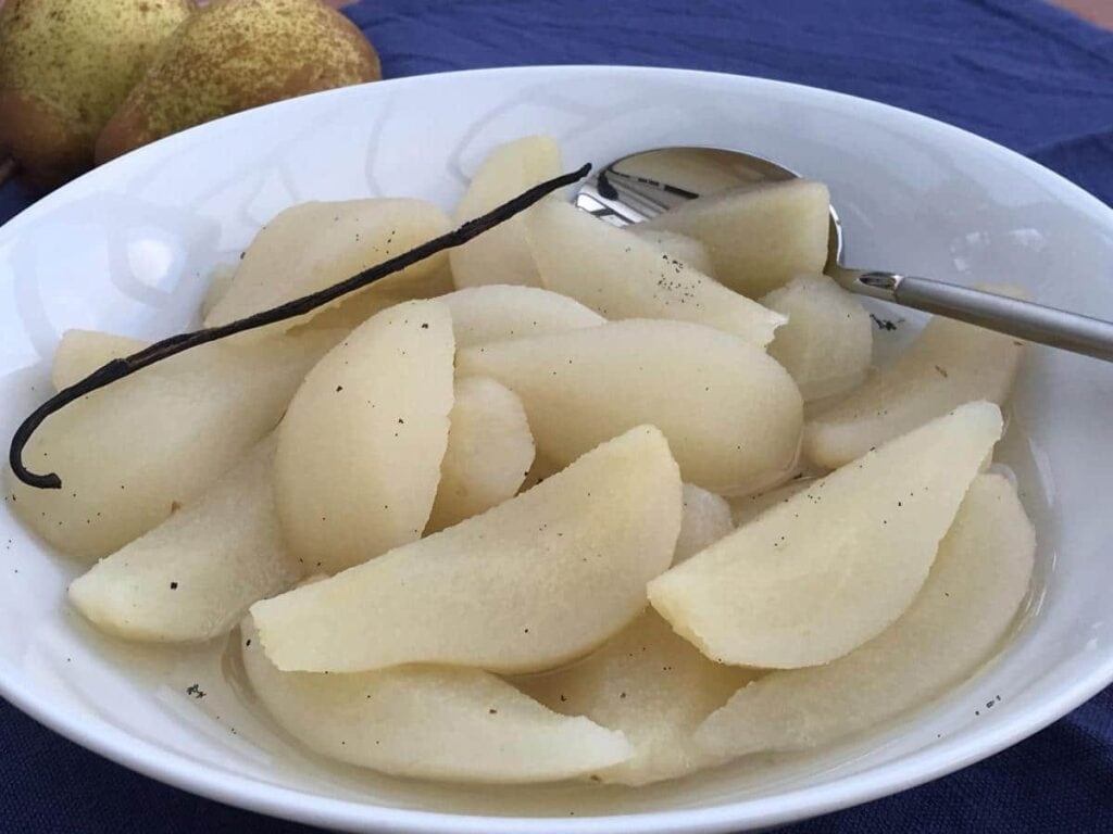 Stewed Pears - Low Calorie Desserts under 100 Calories | Hurry The Food Up